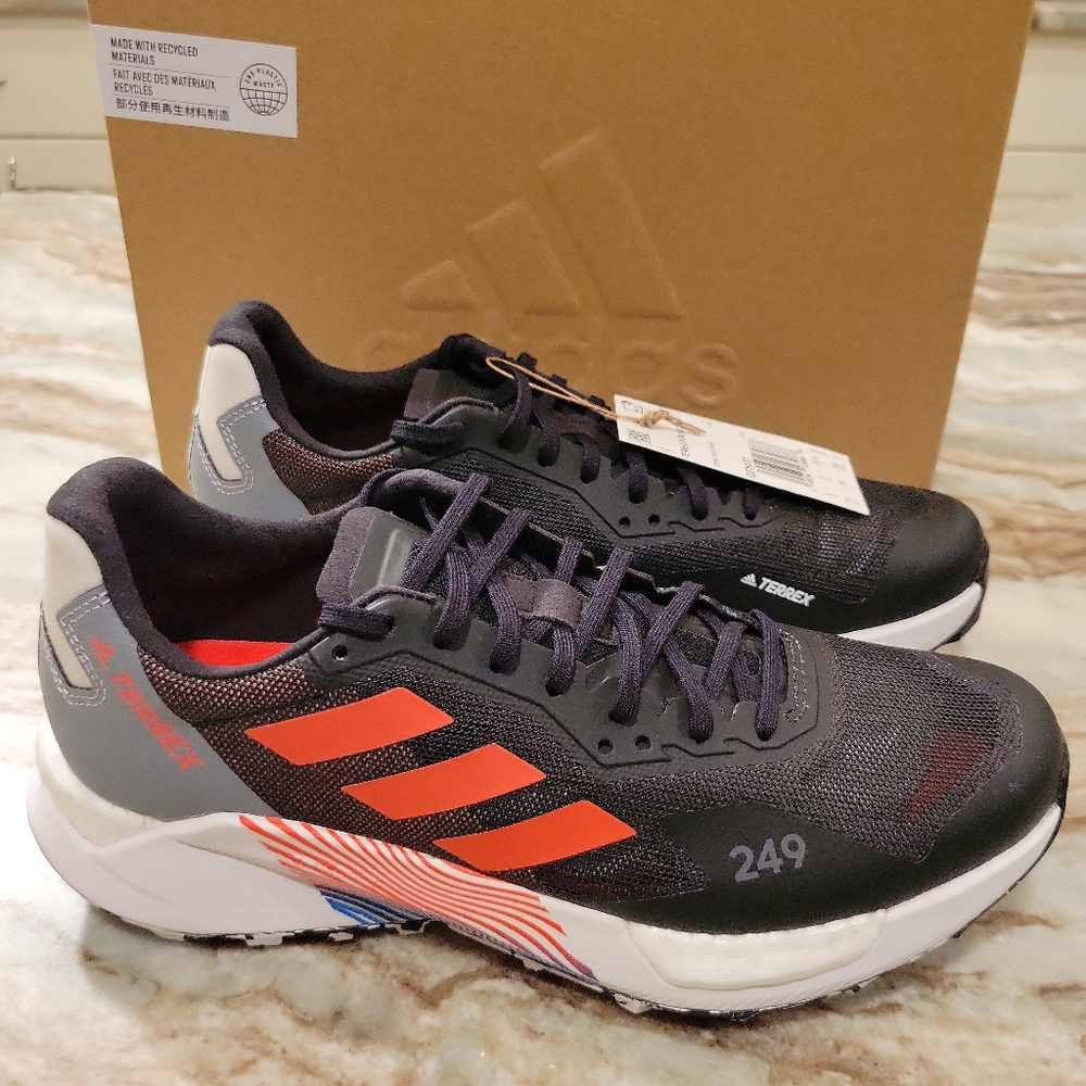 Adidas Terrex Agravic Ultra, Womens 7.5 W, Black/Red/White, NWT